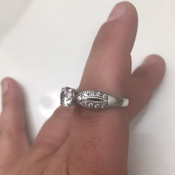 Engagement Ring && Wedding band size 8 - Picture 6 of 6